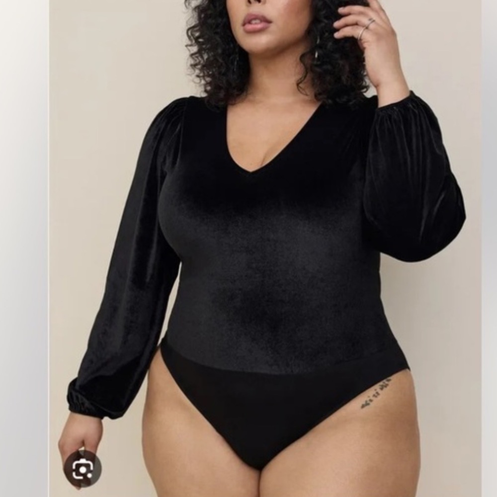 Torrid NWT womans Black Velvet Bodysuit size 3XL